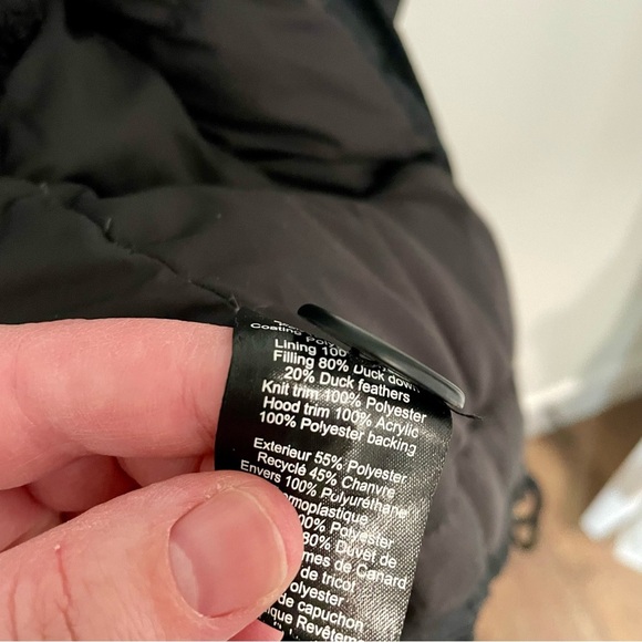 Aritzia Black Hooded Parka - Picture 9 of 11